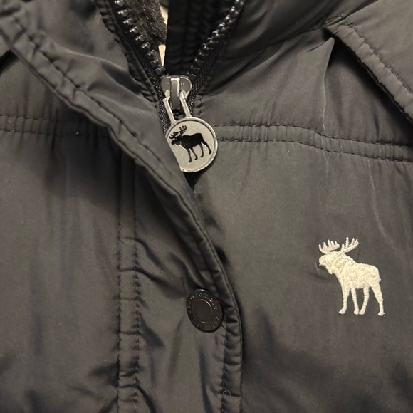 Abercrombie Kids Black Puffer Coat with Fur Hood - Picture 3 of 6